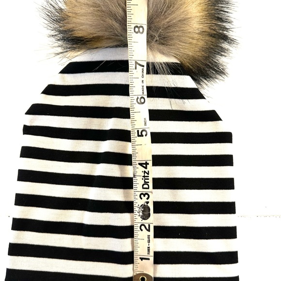NWT Child Infant Striped Beanie Hat with Fur Pom Pom - Picture 7 of 10
